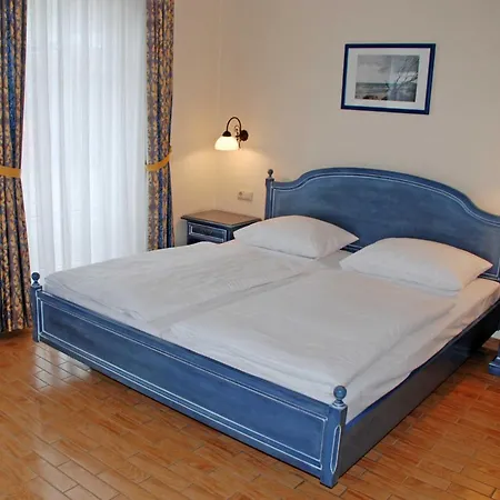 Отель Deb 021 In Auf Rue Юлиусрух