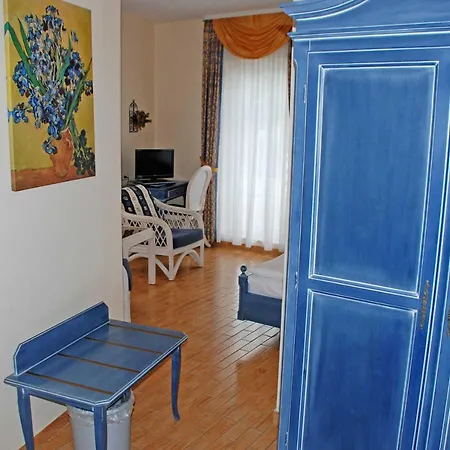 Deb 021 In Auf Rue *